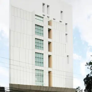 Hotel Wyne, Rangoon